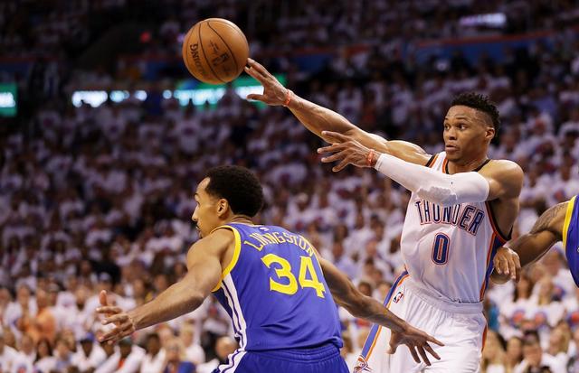 频繁以手递 频繁以手递